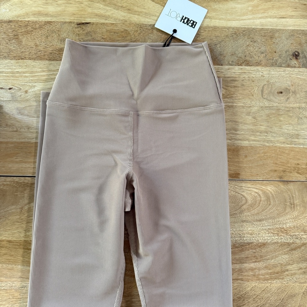 Beach Riot Taupe Ribbed Activewear - Picture 3 of 4